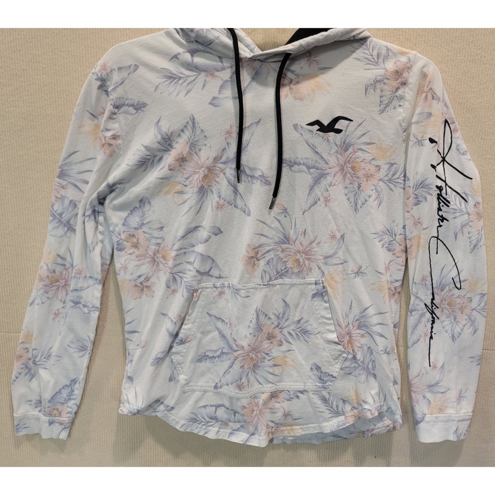 Hollister ladies long sleeve pullover top Large Large logo back hood flowers